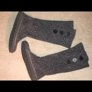 Ugg sweater boot
